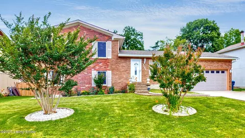 8405 Glendale Trce, Louisville, KY 40291