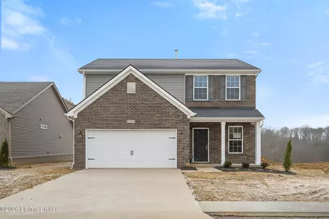 7815 Firescale Ct, Louisville, KY 40291