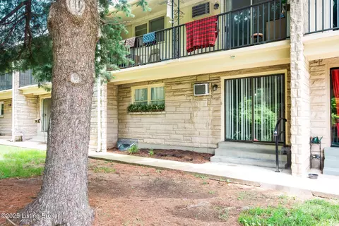 3510 Paragon Ct UNIT 13, Louisville, KY 40218