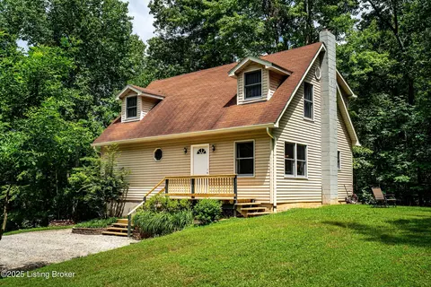 7801 Whipperwill Rd, Louisville, KY 40214
