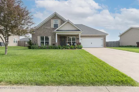 25 Quail Hollow Dr, Eminence, KY 40019