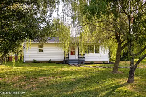 250 Drennon St, Pleasureville, KY 40057