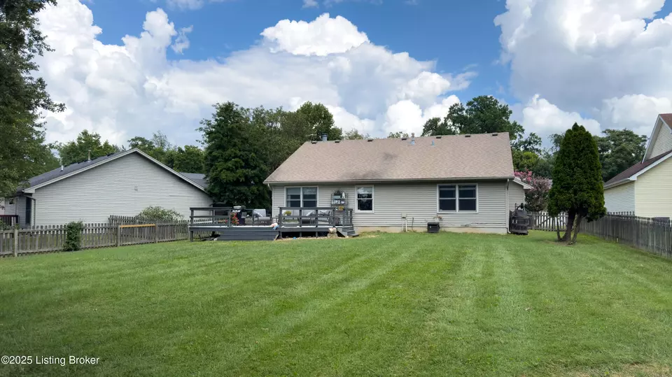Exterior - 4708 Sunny Meadow Ct, Louisville, KY 40241 photo 12 of 13