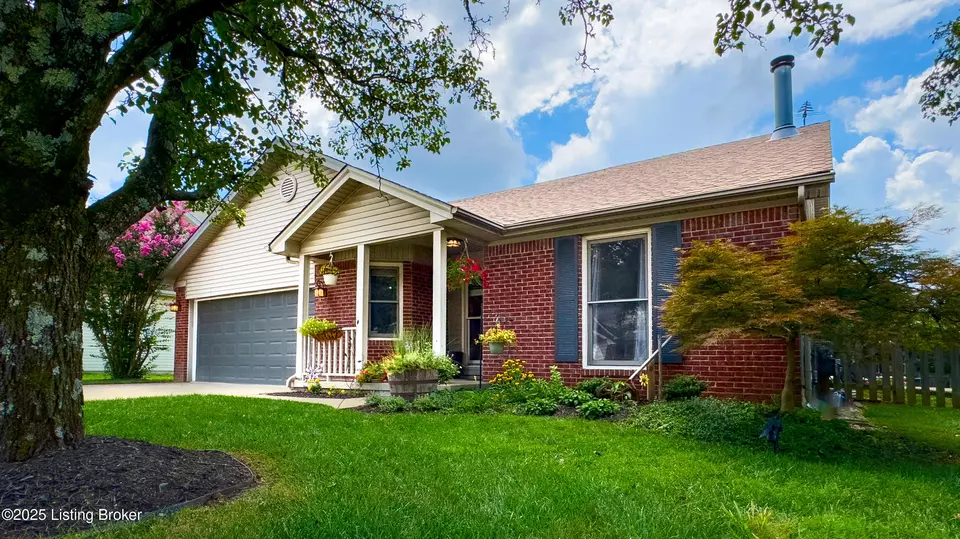 Exterior - 4708 Sunny Meadow Ct, Louisville, KY 40241 photo 3 of 13