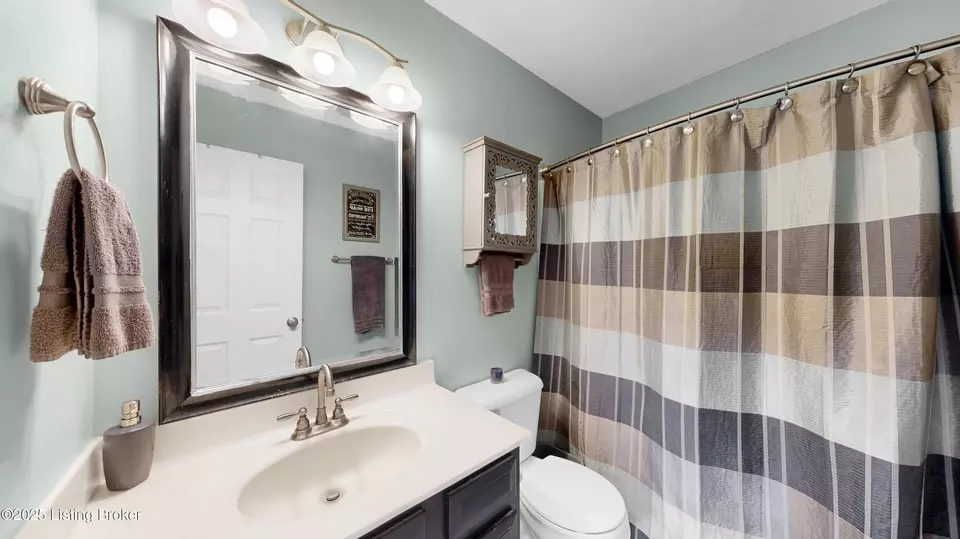 Bath - 4708 Sunny Meadow Ct, Louisville, KY 40241 photo 1 of 2