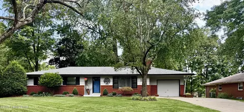 8910 Hudson Ln, Louisville, KY 40291
