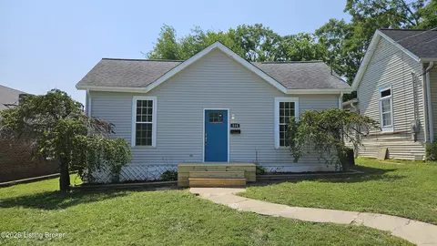 210 S Cedar Ave, La Grange, KY 40031