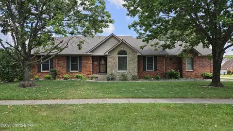 8113 Rome Beauty Way, Louisville, KY 40228