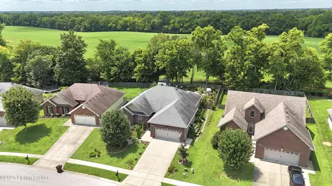 448 Oakview Dr, Shelbyville, KY 40065