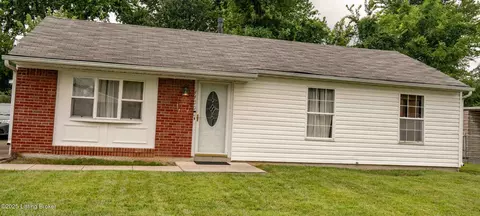 4400 Silverleaf Dr, Louisville, KY 40213