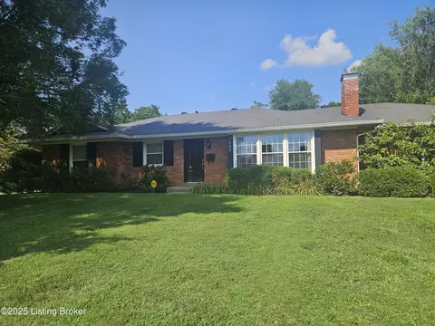 7800 Fairmeadows Ln, Louisville, KY 40222