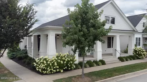 11014 Mayapple St, Prospect, KY 40059