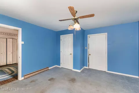 Bedroom - 2324 Pattons Creek Rd, Pendleton, KY 40055 photo 2 of 5