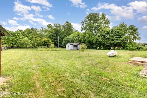 Exterior - 2324 Pattons Creek Rd, Pendleton, KY 40055 photo 5 of 8