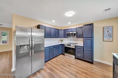 Kitchen - 181 Greertown Rd, Pendleton, KY 40055 photo 3 of 4