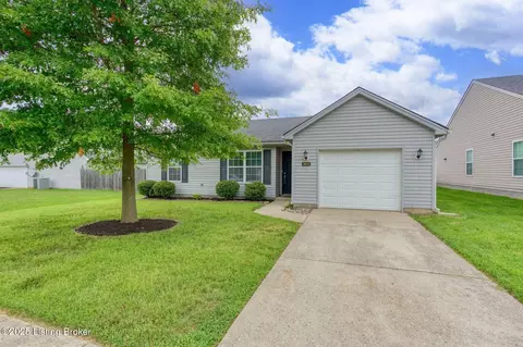 9814 Brooks Bend Rd, Louisville, KY 40258