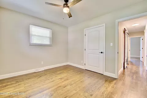 Bedroom - 693 Peach Tree Ln, Erlanger, KY 41018 photo 4 of 5