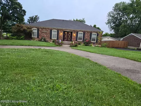 5508 Cumnock Rd, Louisville, KY 40291