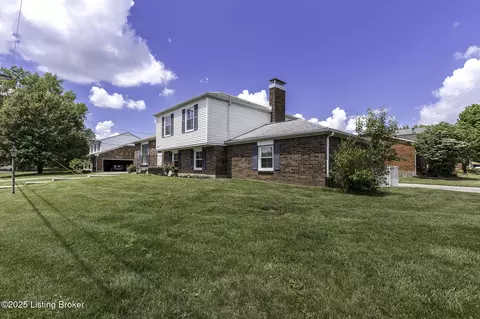7705 Bleemel Dr, Louisville, KY 40291