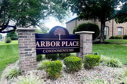 6518 Six Mile Ln #2, Louisville, KY 40218