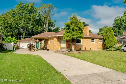8310 Smithton Rd, Louisville, KY 40219