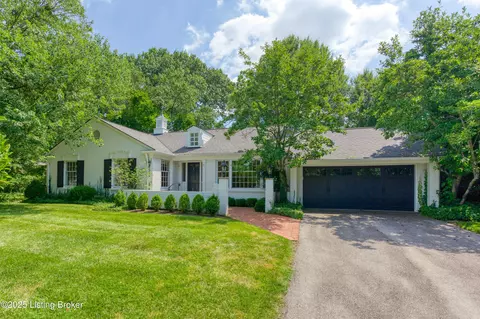 520 Club Ln, Louisville, KY 40207