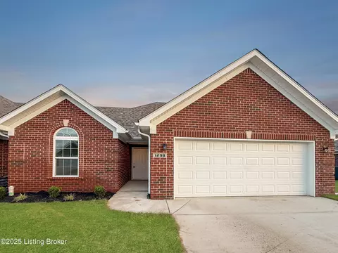 129 Lanai Dr # B, Shepherdsville, KY 40165