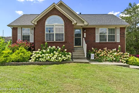 293 Trevor Ct, Mount Washington, KY 40047