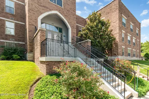 1915 Wrocklage Ave UNIT 208, Louisville, KY 40205