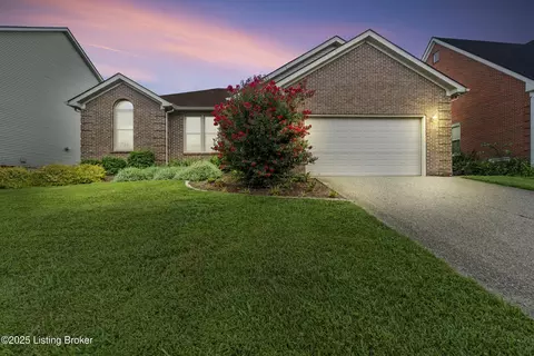 8706 Raintree Dr, Louisville, KY 40220