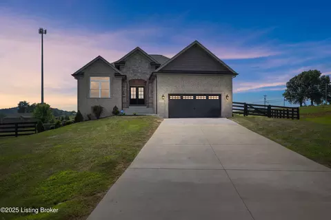 153 Trystan Ct, Shepherdsville, KY 40165
