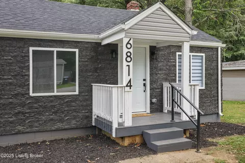 6814 Memory Ln, Louisville, KY 40258