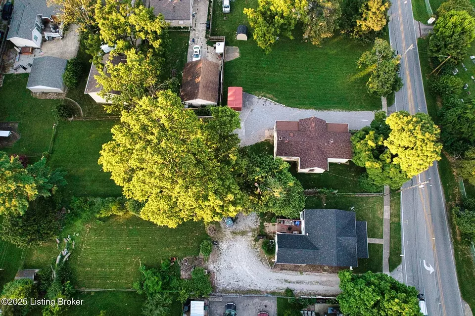 View/Area - 10219 Watterson Trl, Louisville, KY 40299 photo 3 of 3