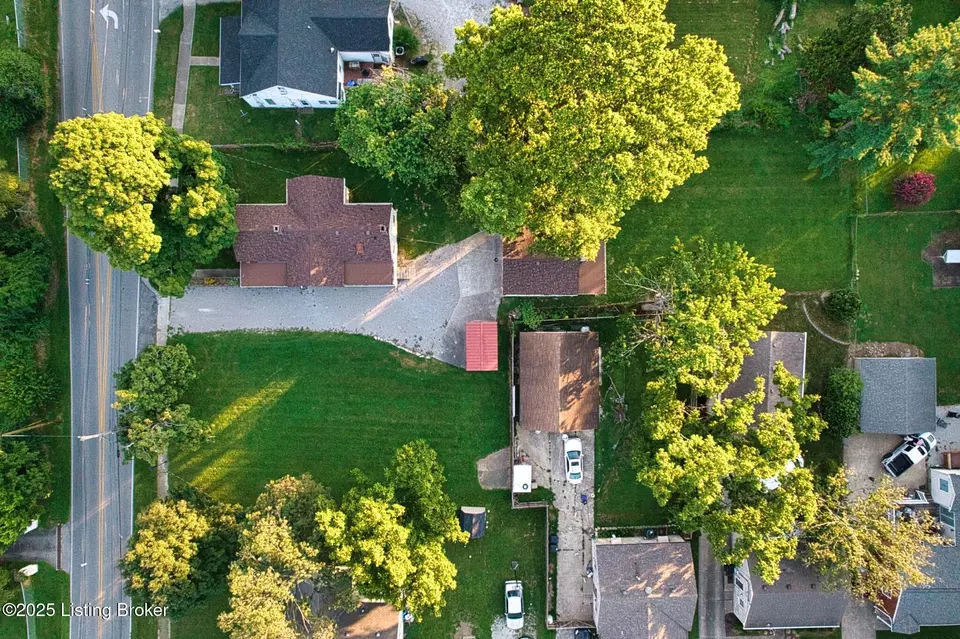 View/Area - 10219 Watterson Trl, Louisville, KY 40299 photo 1 of 3