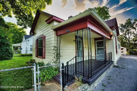 Exterior - 10219 Watterson Trl, Louisville, KY 40299 photo 1 of 8