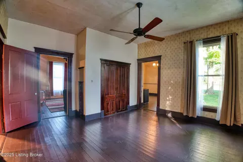 Bedroom - 10219 Watterson Trl, Louisville, KY 40299 photo 1 of 3