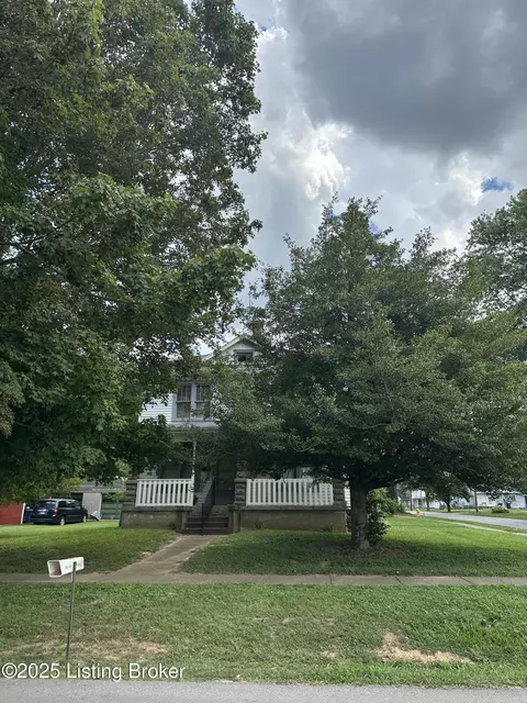 301 N Fifth Ave, La Grange, KY 40031