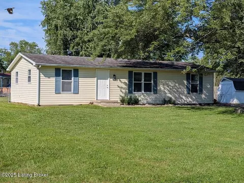438 Hickory Dr, Hanover, IN 47243