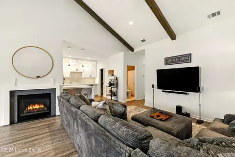 10336 Dorsey Village Dr, Louisville, KY 40223