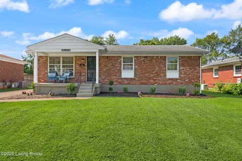 6900 Shareith Dr, Louisville, KY 40228