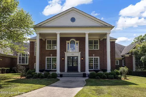 5200 Blakely Ridge Rd, Glenview, KY 40025