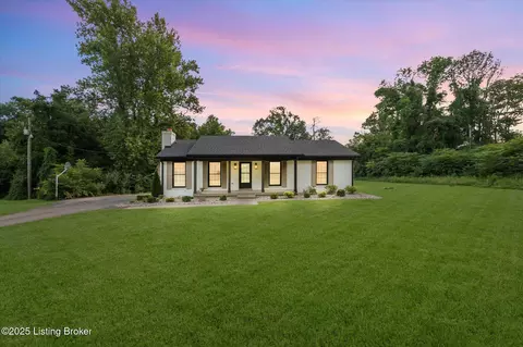157 Sunview Ct, Shepherdsville, KY 40165