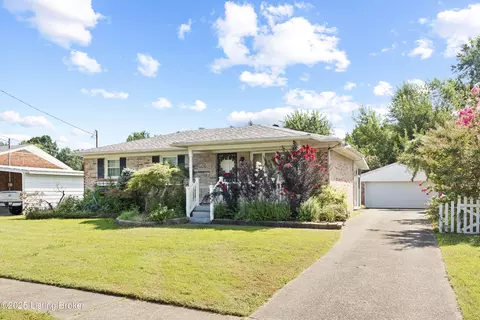 10823 Milwaukee Way, Louisville, KY 40272