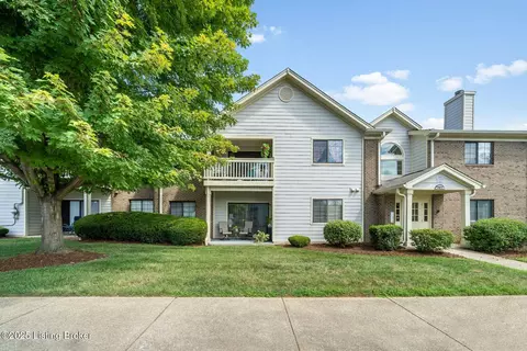 3905 Yardley Ct UNIT 205, Louisville, KY 40299