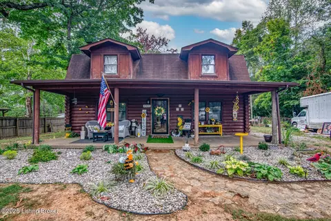 1305 Jones St, Radcliff, KY 40160