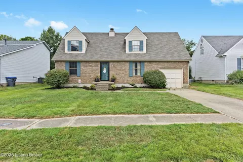 9819 Stanalouise Dr, Louisville, KY 40291