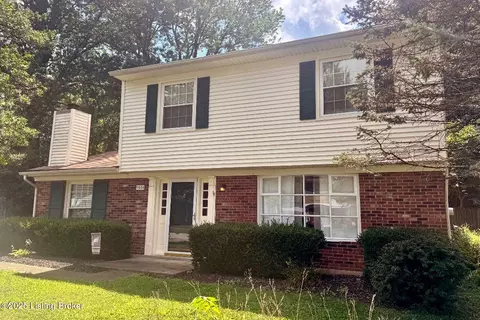 9506 Meadowgate Ct, Louisville, KY 40223