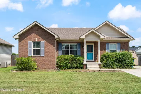 951 Tecumseh Dr, Shepherdsville, KY 40165