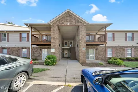 11915 Tazwell Dr #8, Louisville, KY 40245