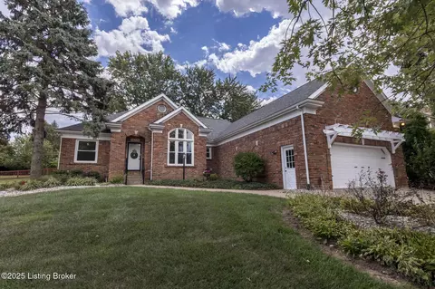 10724 Eagle Ridge Pl, Louisville, KY 40223